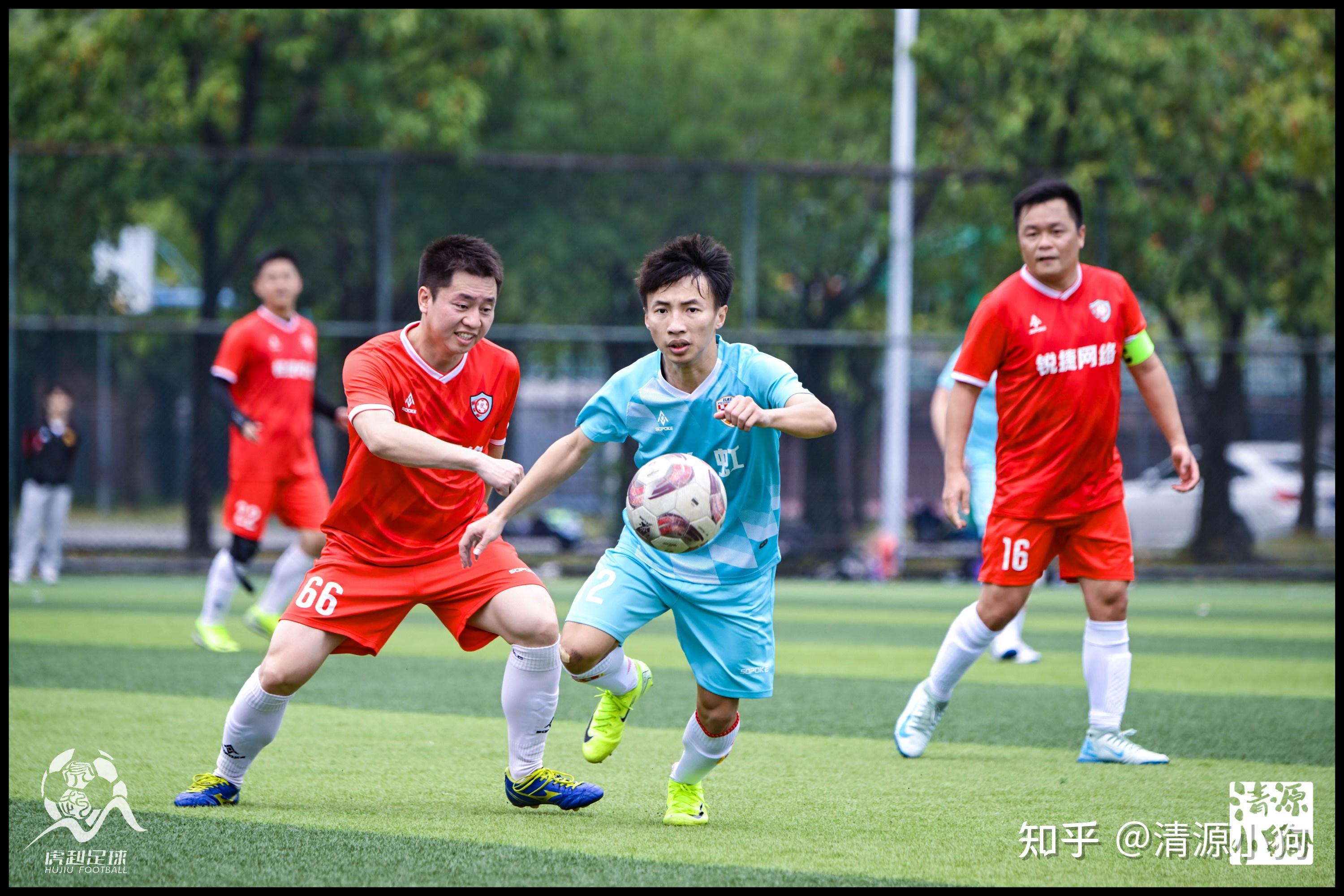 竞技足球比赛即将开打：球队备战状态良好